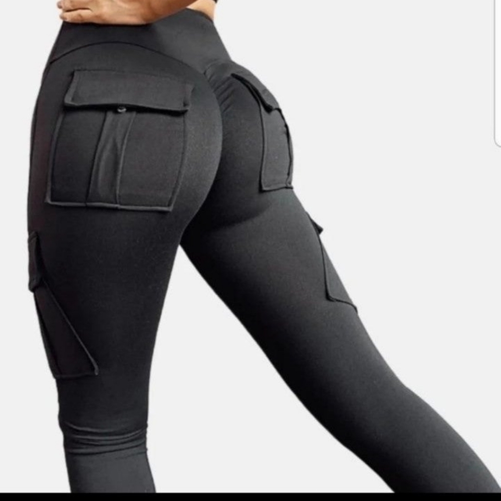 Butt lift workout leggings small